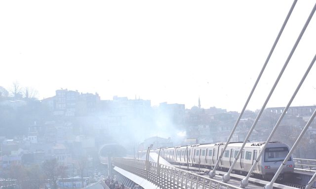 İstanbul Metrosu treni ve istasyonu — M8 hattı kartı